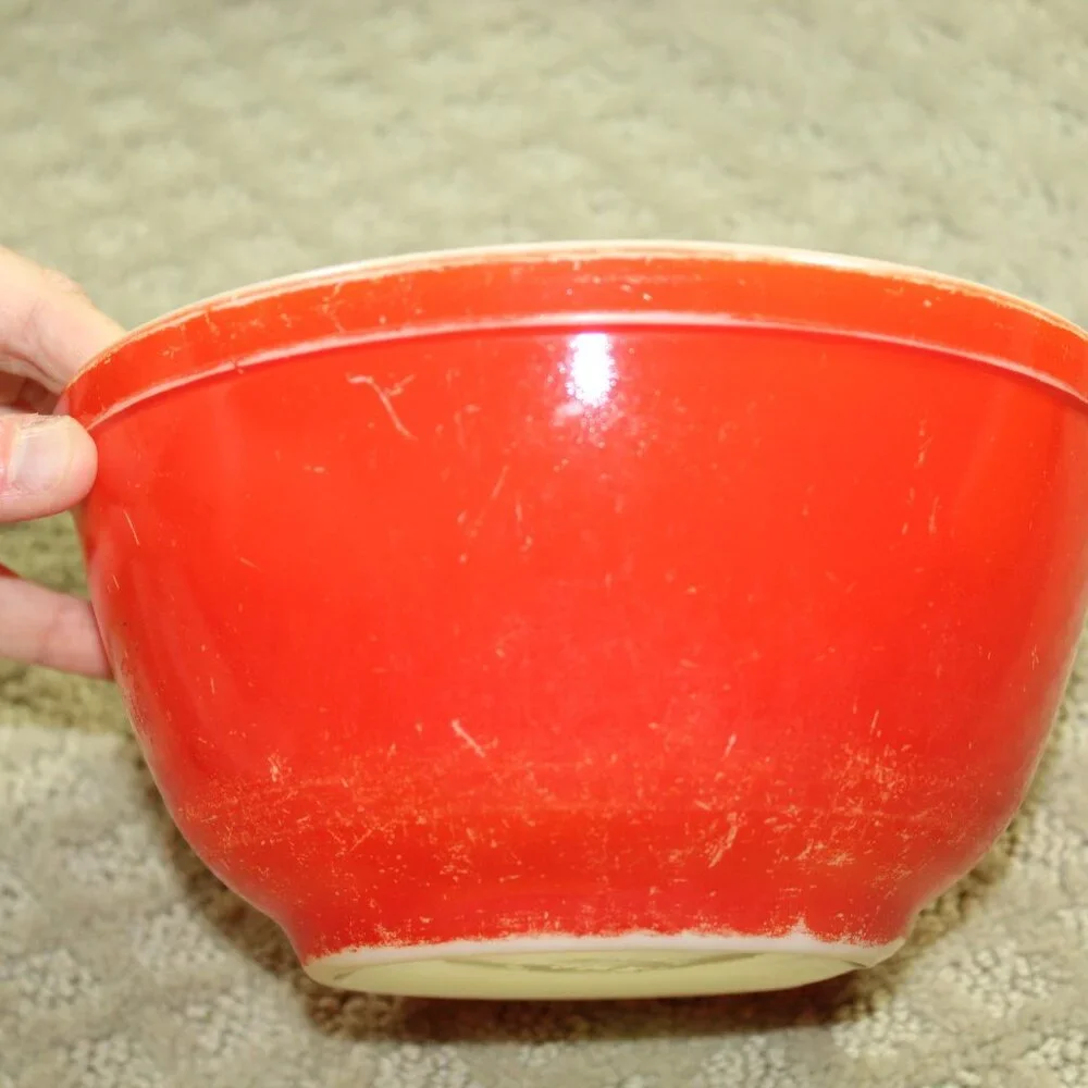 Vintage PYREX Nesting Mixing Bowls Red #402 and Yellow #403 Set of 2